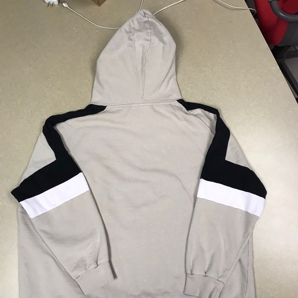 H&M Men’s Hoodie - Picture 13 of 15